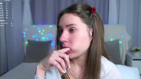 roxannastoo online show from 20, 12, 2025