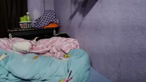 roxanne_98 online show from 13, 7, 2026