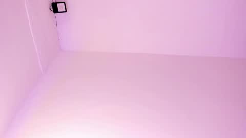 Roxie  online show from 6, 3, 2025