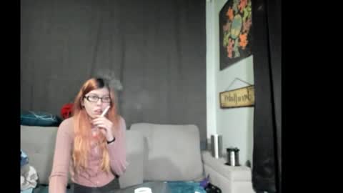 roxihazeleyes online show from 16, 10, 2025