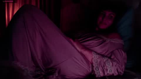 Snapshot of roxolanaa_sexy chatting on 24, 2, 2025 ROXOLANAA SEXY online show from 24, 2, 2025