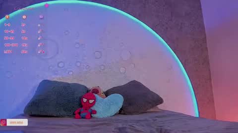 Snapshot of roxxxevelvet chatting on 12, 2, 2025 Roxx IG online show from 12, 2, 2025