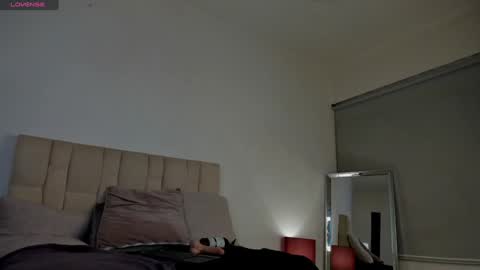 Snapshot of roxxy_mora chatting on 4, 2, 2025 Roxxy online show from 4, 2, 2025