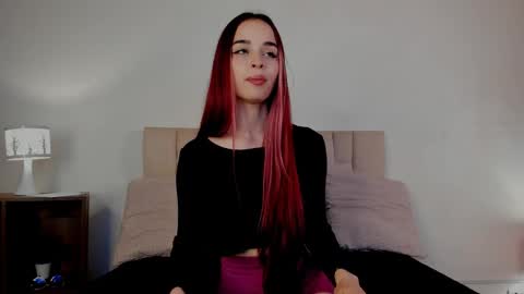 Snapshot of roxxy_mora chatting on 19, 2, 2025 Roxxy online show from 19, 2, 2025