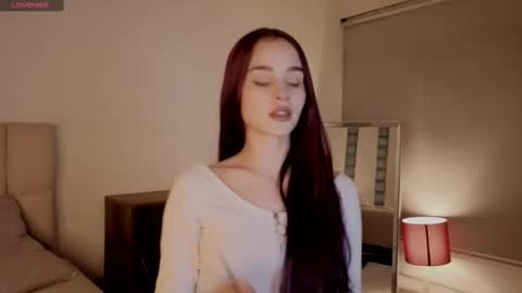 Snapshot of roxxy_mora chatting on 15, 9, 2025 Roxxy online show from 15, 9, 2025