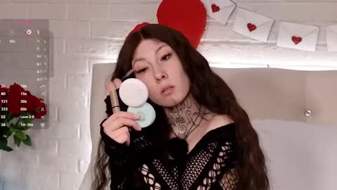 Snapshot of roxy_morrison_x chatting on 6, 2, 2026 roxanne online show from 6, 2, 2026