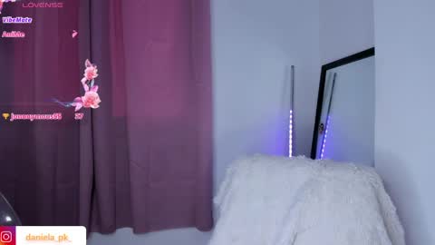 R O X Y  online show from 15, 4, 2026