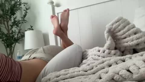 Snapshot of roxyrhode chatting on 16, 6, 2026 roxyrhode online show from 16, 6, 2026