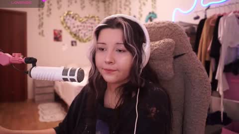 roxysuh online show from 16, 3, 2026