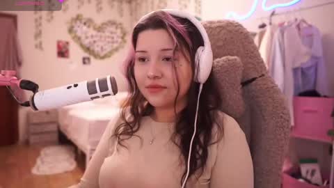 roxysuh online show from 16, 4, 2026