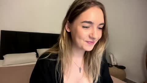 Roxy online show from 17, 4, 2026