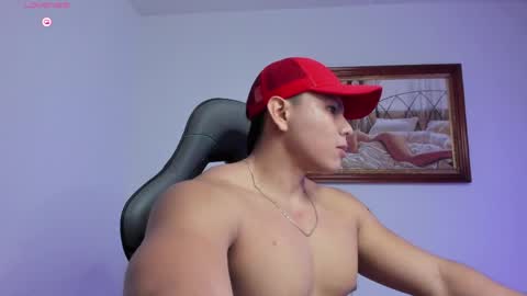 Snapshot of roy__constance chatting on 20, 4, 2026 Roy Constance online show from 20, 4, 2026