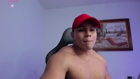 Snapshot of roy__constance chatting on 22, 4, 2026 Roy Constance online show from 22, 4, 2026