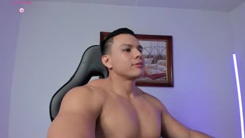 Snapshot of roy__constance chatting on 20, 5, 2026 Roy Constance online show from 20, 5, 2026