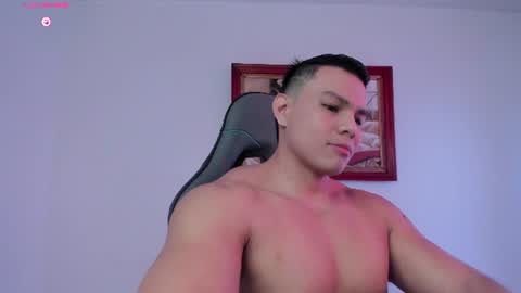 Snapshot of roy__constance chatting on 13, 6, 2026 Roy Constance online show from 13, 6, 2026
