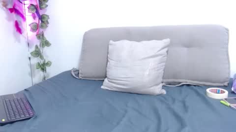 Snapshot of royalebruna chatting on 13, 3, 2026 Bruna Royale online show from 13, 3, 2026