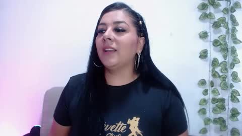 Snapshot of royalebruna chatting on 25, 3, 2026 Bruna Royale online show from 25, 3, 2026