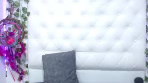 Snapshot of royalebruna chatting on 8, 4, 2026 Bruna Royale online show from 8, 4, 2026