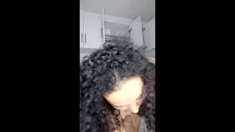 rubi curly online show from 22, 12, 2025