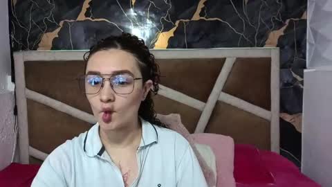 rubydevine21 online show from 11, 5, 2026