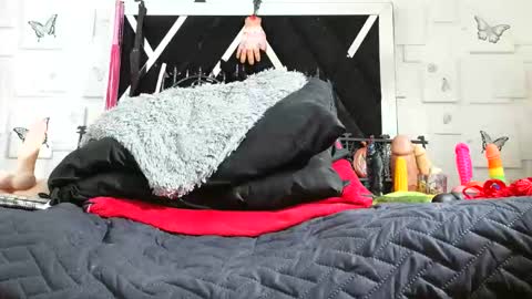 Snapshot of rubyemerald_ chatting on 10, 10, 2025 rubyemerald_ online show from 10, 10, 2025