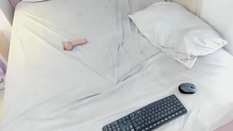 Snapshot of rubyrouge_ chatting on 28, 2, 2025 Ruby online show from 28, 2, 2025