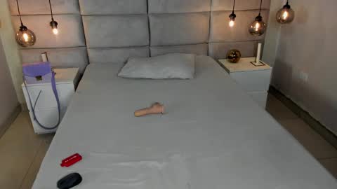Snapshot of rubyrouge_ chatting on 12, 3, 2025 Ruby online show from 12, 3, 2025