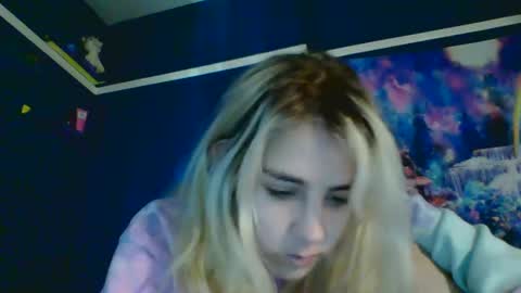 rubyy_nicolee online show from 17, 11, 2025