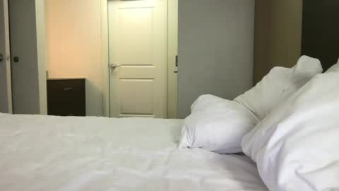 rumplestrokeskinz online show from 22, 7, 2026