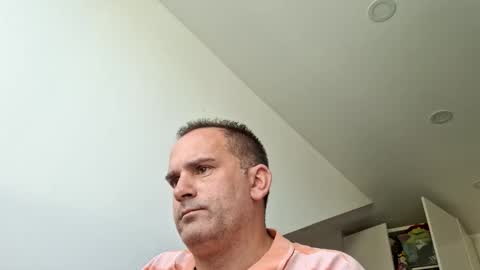 Snapshot of runner1978 chatting on 5, 11, 2025 runner1978 online show from 5, 11, 2025