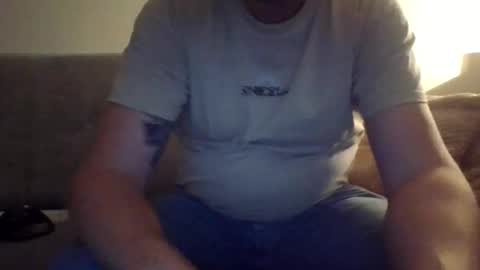 Snapshot of runner_1978 chatting on 3, 11, 2025 runner_1978 online show from 3, 11, 2025