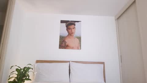  R U S S E L L  online show from 3, 3, 2026