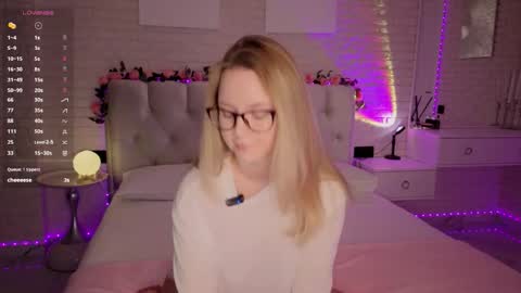 Snapshot of ruta_meow chatting on 14, 10, 2025 Ruta prize for the new fan club members hehe online show from 14, 10, 2025