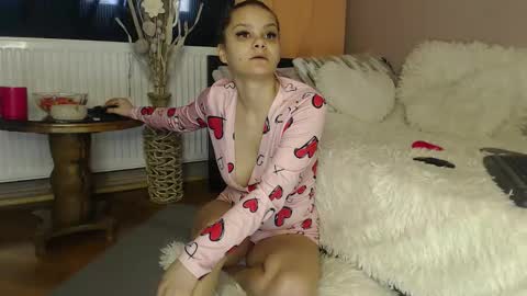 Snapshot of ruxandradanny chatting on 31, 10, 2025 ruxandradanny online show from 31, 10, 2025