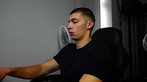 RYAN DOZER online show from 13, 9, 2025