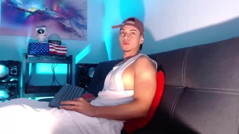 Snapshot of ryangreys01 chatting on 27, 11, 2025 Ryan online show from 27, 11, 2025