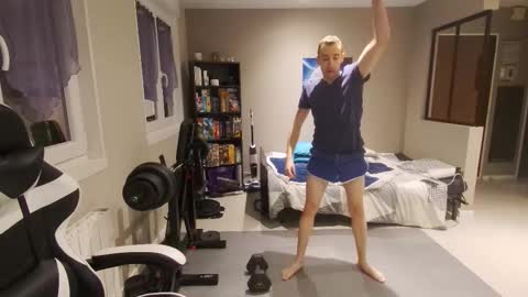 Snapshot of ryukukamifr chatting on 10, 2, 2026 Ryuk FR online show from 10, 2, 2026