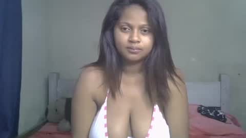 Snapshot of rywanna chatting on 2, 4, 2026 rywanna online show from 2, 4, 2026