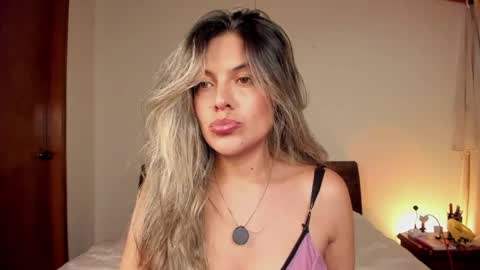 Leslie Beltrn online show from 27, 4, 2026