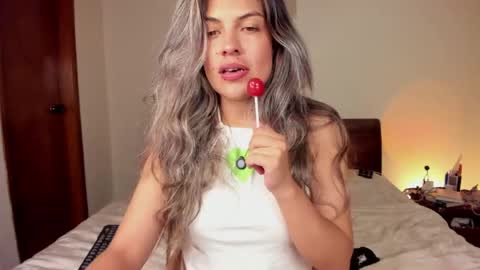 Leslie Beltrn online show from 18, 5, 2026