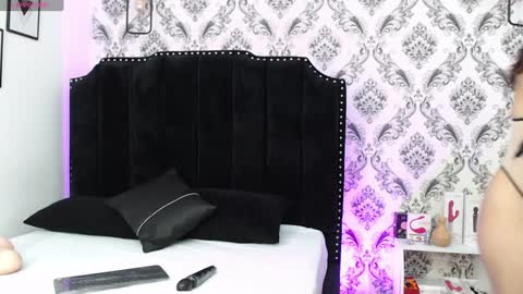 Snapshot of saara_brown chatting on 6, 2, 2025 Saara Brown online show from 6, 2, 2025