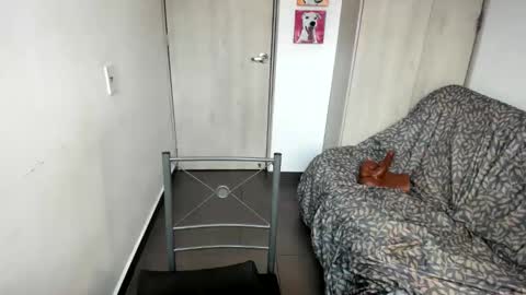 Snapshot of saarah_brownn chatting on 22, 4, 2026 Sara online show from 22, 4, 2026