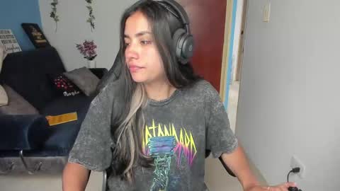 Angie  online show from 17, 2, 2025