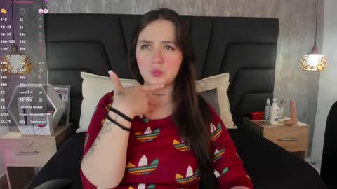 Snapshot of sabrina_lennox chatting on 9, 1, 2025 Sabrina Maria online show from 9, 1, 2025