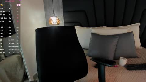 Snapshot of sabrina_lennox chatting on 17, 2, 2025 Sabrina Maria online show from 17, 2, 2025