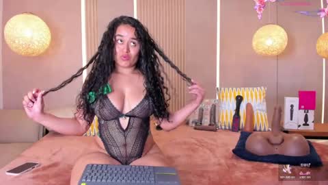 Sabrina Shark online show from 8, 4, 2026