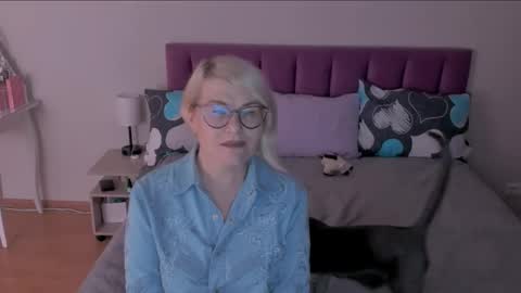 Sabrina MacMarren online show from 23, 2, 2025