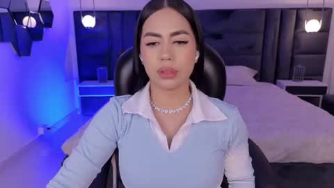 Snapshot of sabrinamontclair chatting on 5, 7, 2026 Sabrina M online show from 5, 7, 2026