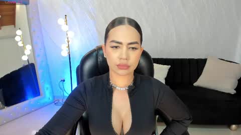 Snapshot of sabrinamontclair chatting on 7, 7, 2026 Sabrina M online show from 7, 7, 2026