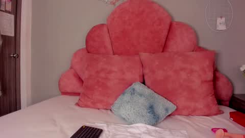 S A B R I N A  online show from 2, 2, 2025